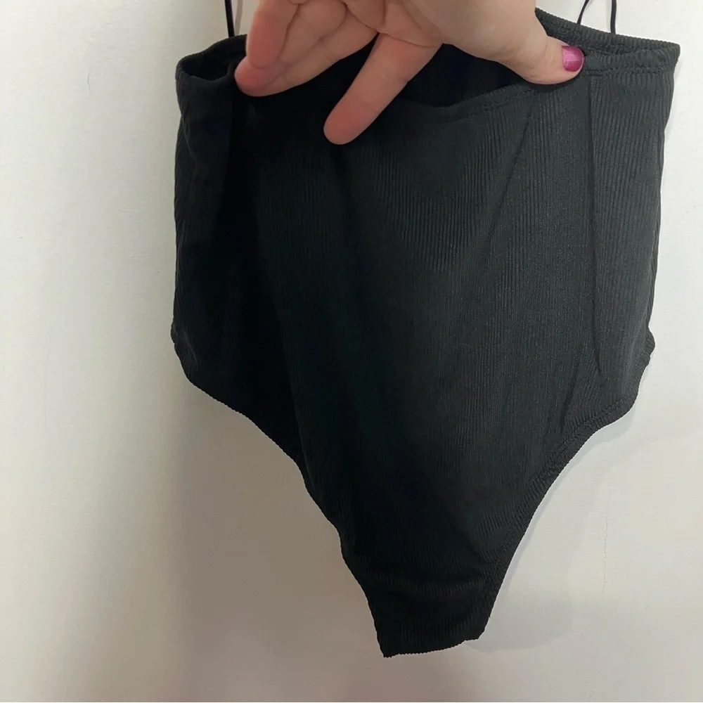 Princess Polly black‎ ribbed bodysuit size 2